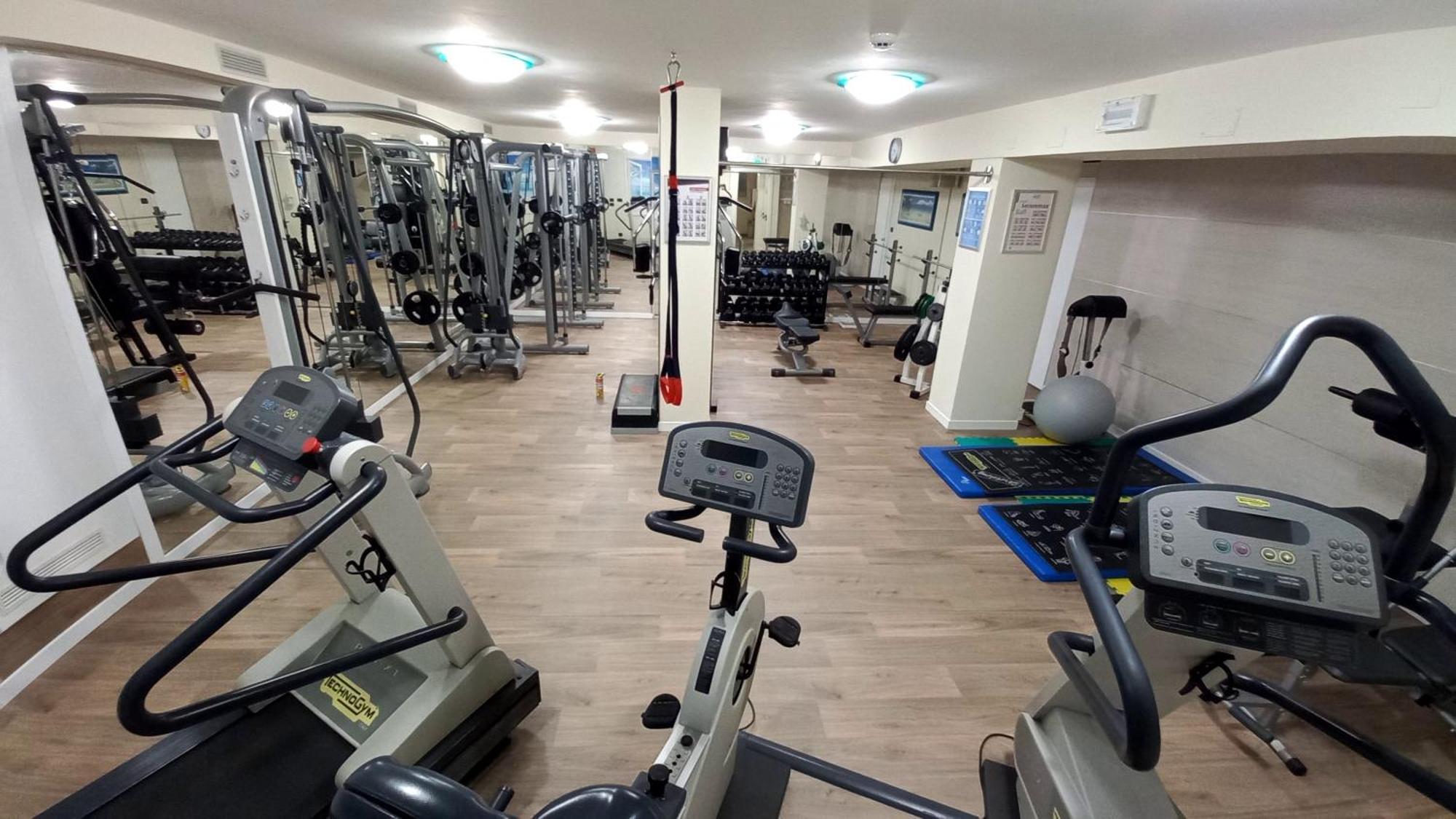 Hotel Caesar Paladium Ріміні Екстер'єр фото