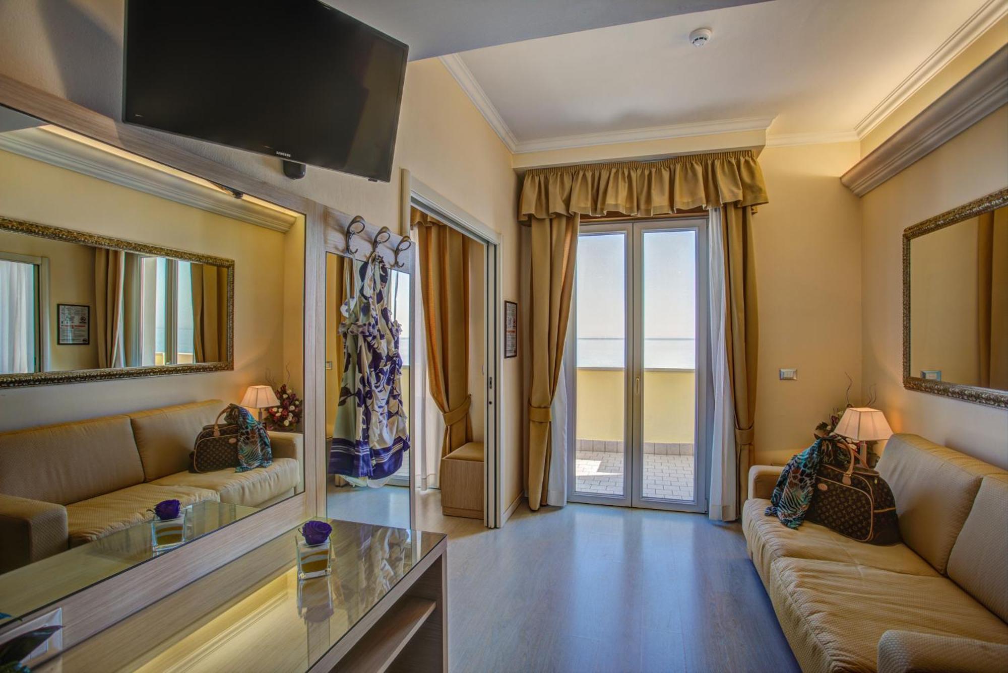 Hotel Caesar Paladium Ріміні Номер фото