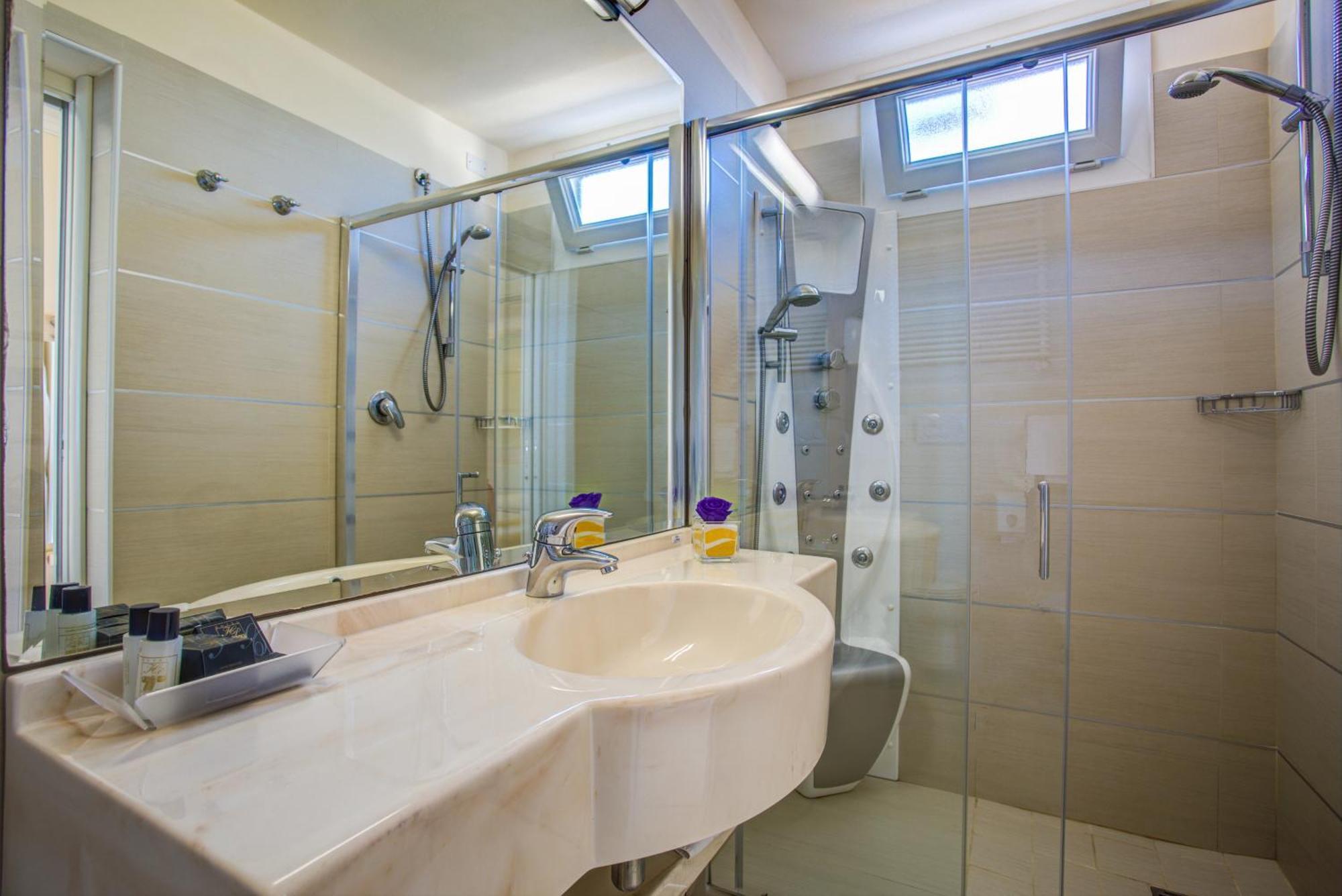 Hotel Caesar Paladium Ріміні Номер фото