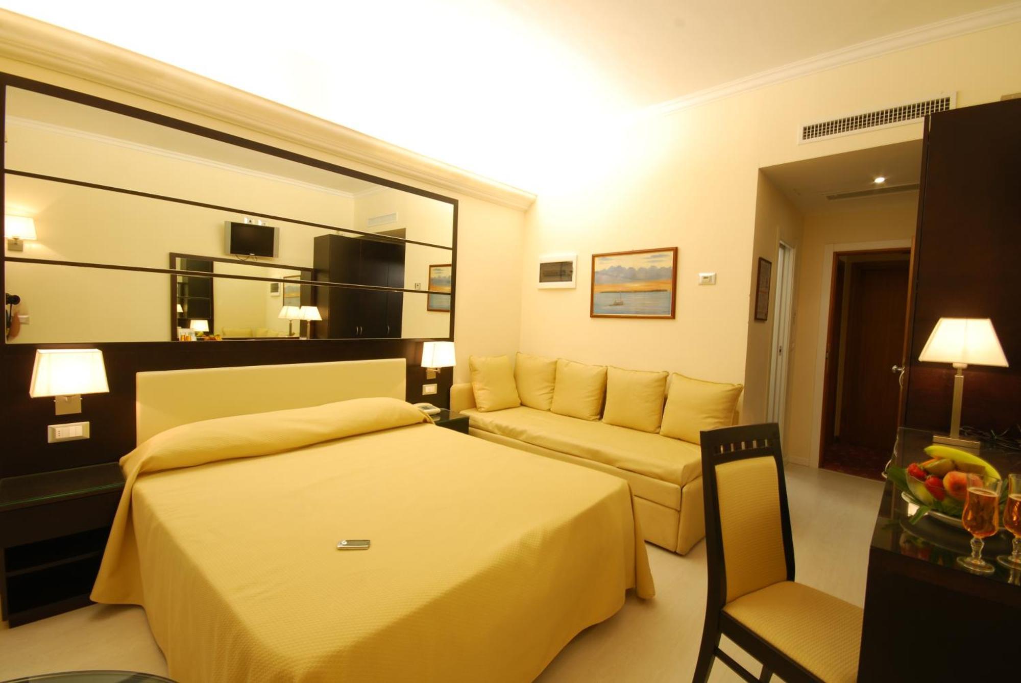 Hotel Caesar Paladium Ріміні Номер фото